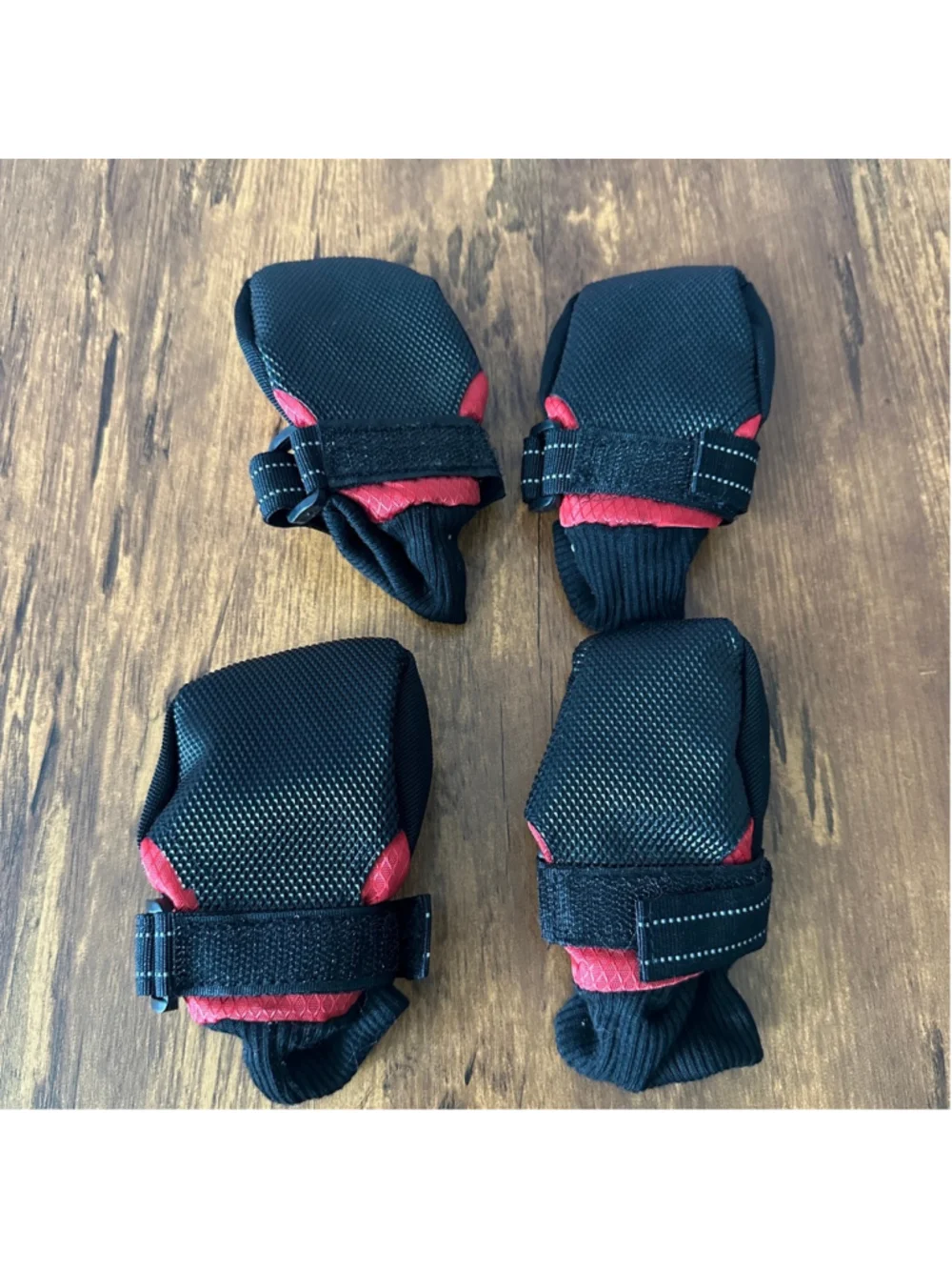 Heart to Tail Dog Boots Medium Black Red Reflective 4 Pack Pet Shoes